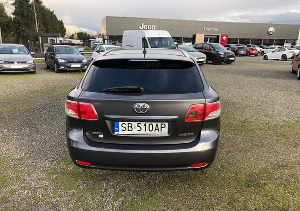 Toyota Avensis cena 25900 przebieg: 236000, rok produkcji 2010 z Międzychód małe 562